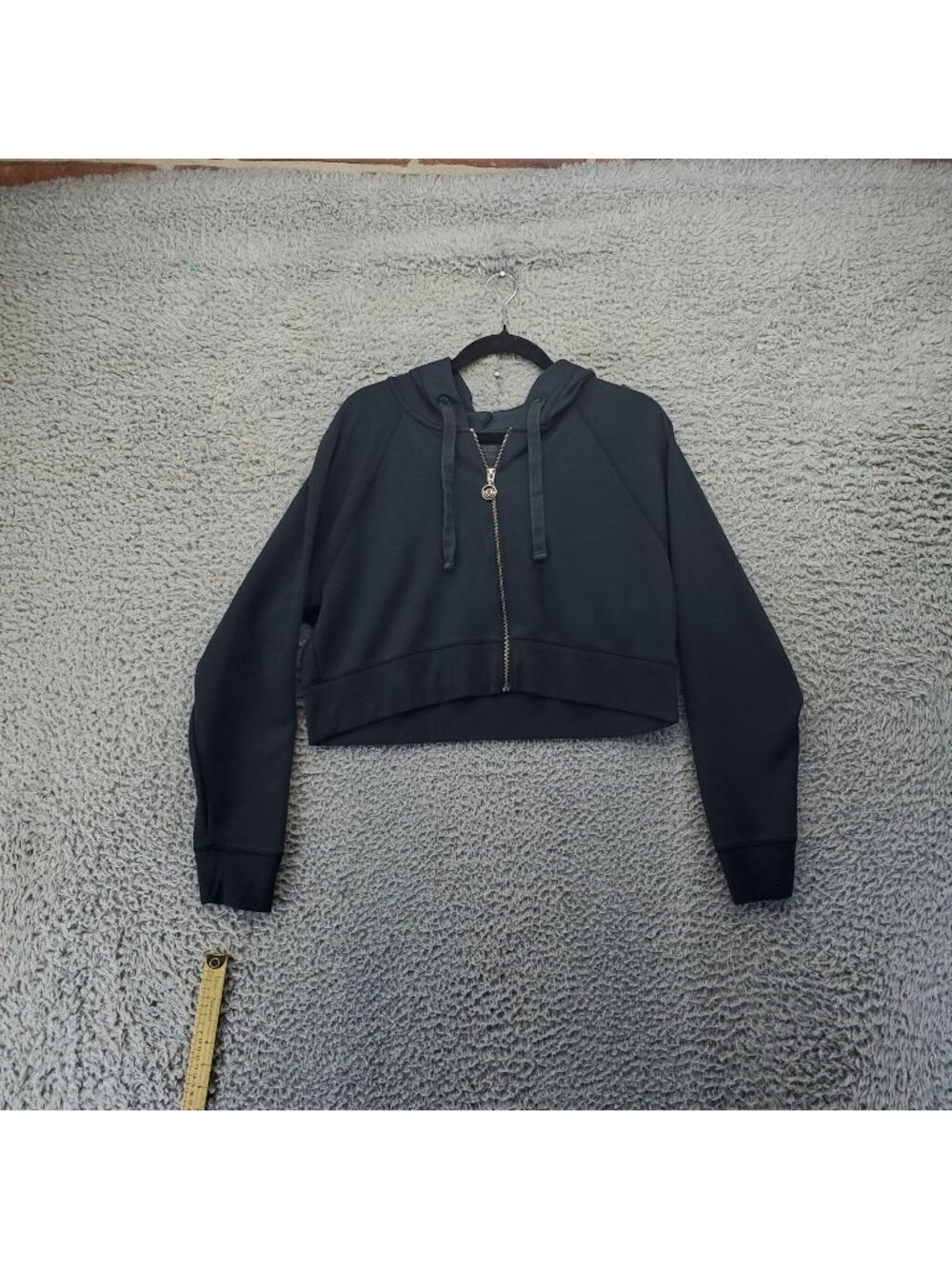 American Eagle Outfitters Hoodie Womens Small Black Cropped Cozy Zip-Up